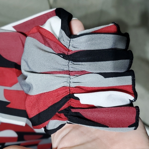 Geometric print shift dress w/ tie waist - Picture 7 of 8